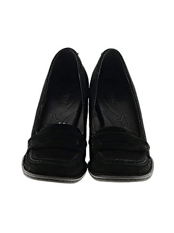 Born Heels (view 2)