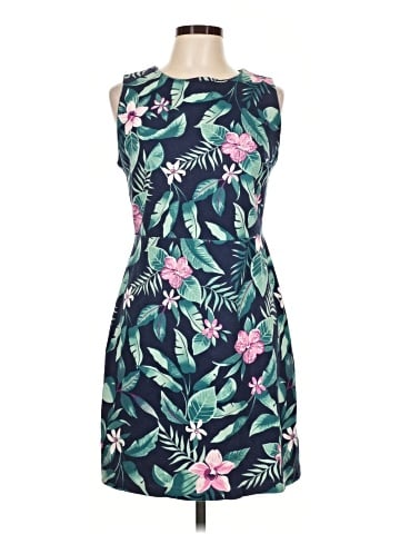 Old Navy Cocktail Dress (view 1)