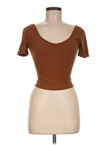 Lululemon Athletica Short Sleeve T-Shirt (view 1)