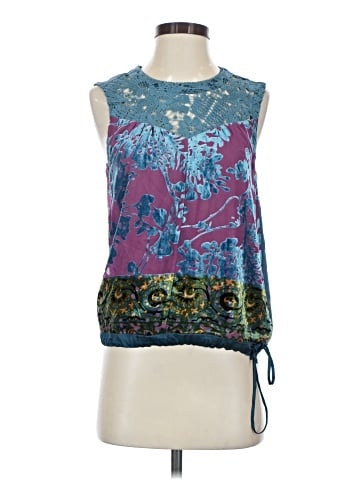 Tiny Sleeveless Blouse (view 1)
