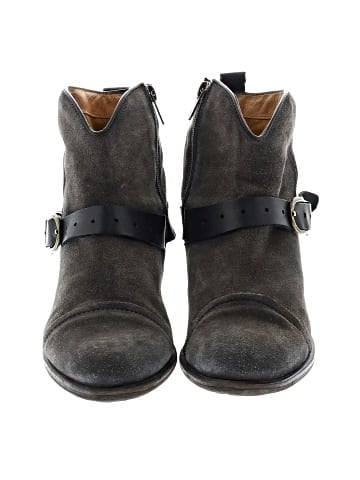 Pikolinos Ankle Boots (view 2)