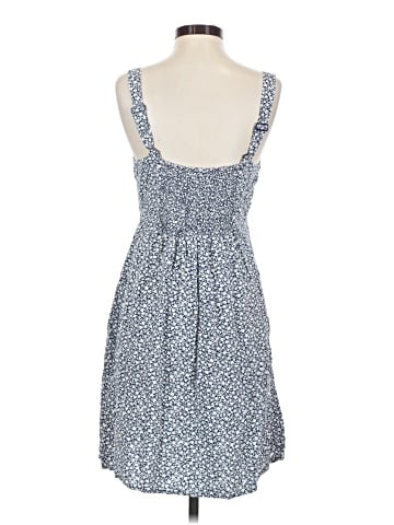 Old Navy Casual Dress (view 2)