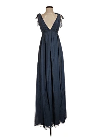 Alice + Olivia Casual Dress (view 1)