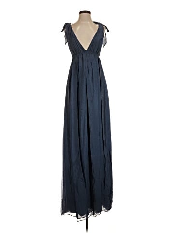Alice + Olivia Casual Dress (view 1)