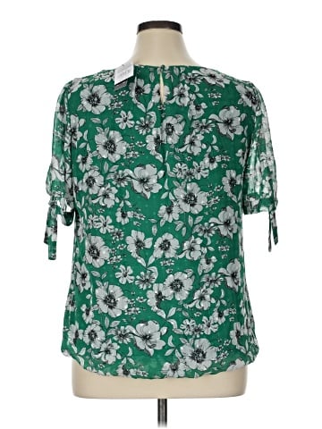 Sara Michelle Short Sleeve Blouse (view 2)