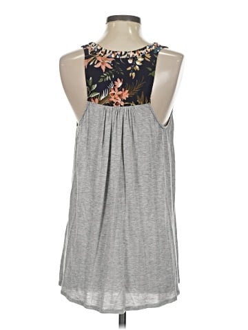 Tiny Sleeveless Blouse (view 2)