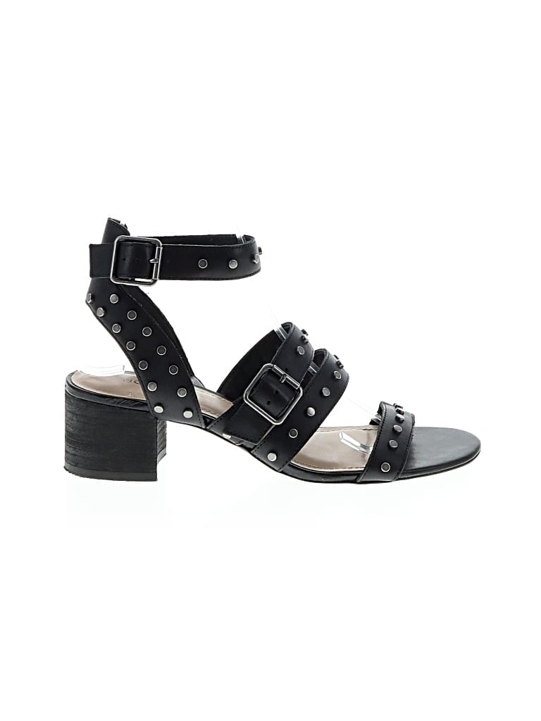 Pre-owned Bcbgeneration Sandals In Black