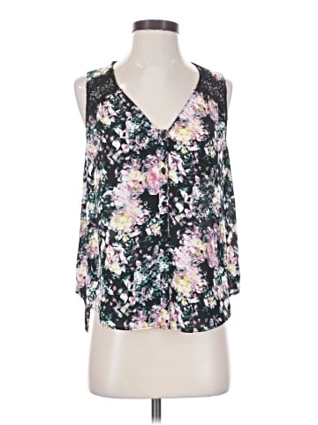 Astr Sleeveless Blouse (view 1)