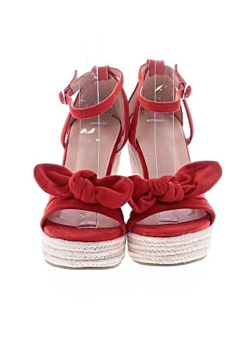 Unbranded Wedges (view 2)
