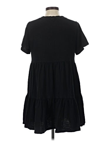 Old Navy Casual Dress (view 2)