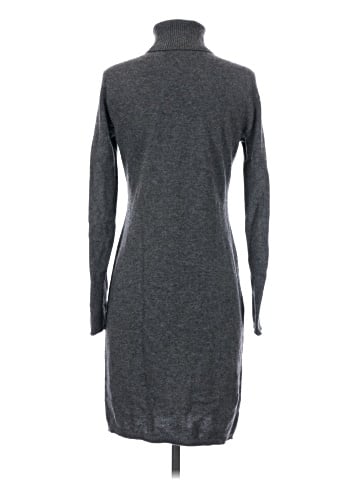 Neiman Marcus Cashmere Pullover Sweater (view 2)