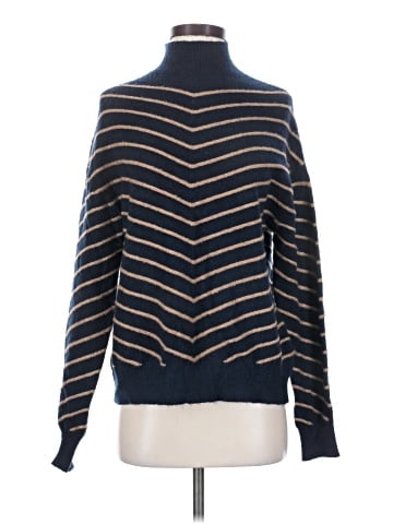 Liz Claiborne Pullover Sweater (view 1)