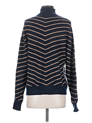 Liz Claiborne Pullover Sweater (view 2)