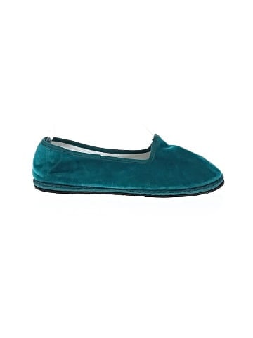Unbranded Flats (view 1)