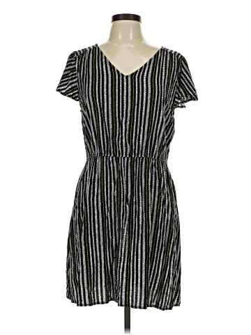 Old Navy Casual Dress (view 1)