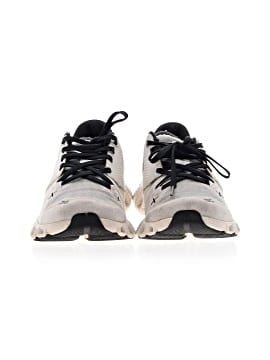 On Cloud Sneakers (view 2)