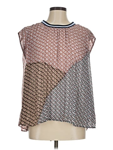 DR2 Sleeveless Blouse (view 1)
