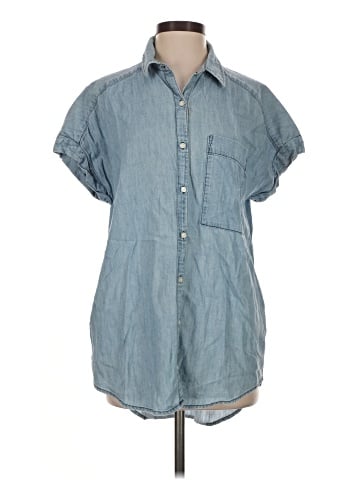 Forever 21 Short Sleeve Button-Down Shirt (view 1)