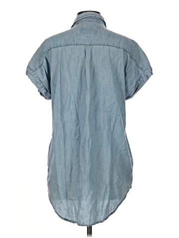 Forever 21 Short Sleeve Button-Down Shirt (view 2)