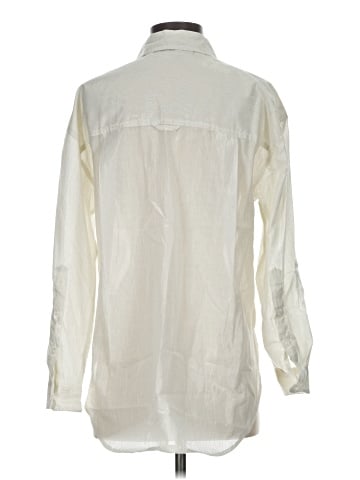 Gloria Vanderbilt Long Sleeve Button-Down Shirt (view 2)