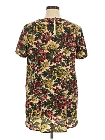 Pleione Short Sleeve Blouse (view 2)