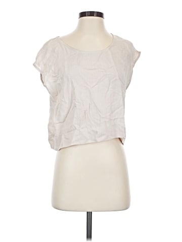 Final Touch Short Sleeve Top (view 1)