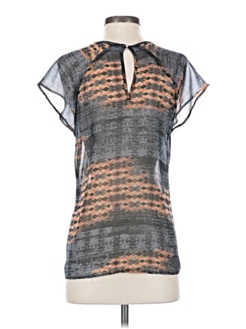 WAYF Short Sleeve Top (view 2)