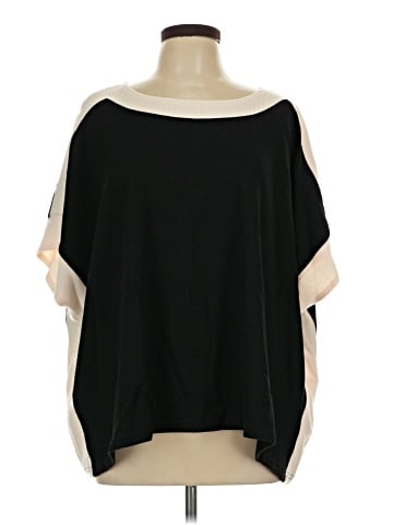 Entro Poncho (view 1)