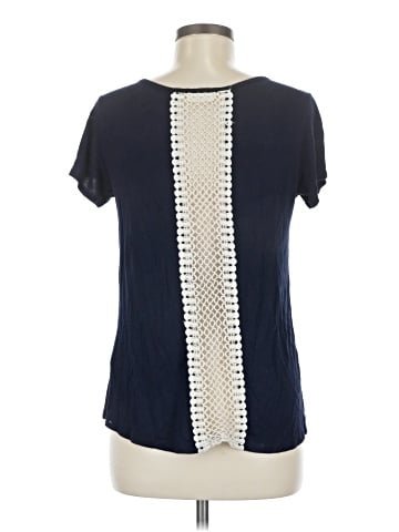 Free Kisses Short Sleeve T-Shirt (view 2)