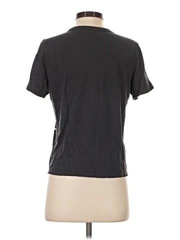 Old Navy Active T-Shirt (view 2)
