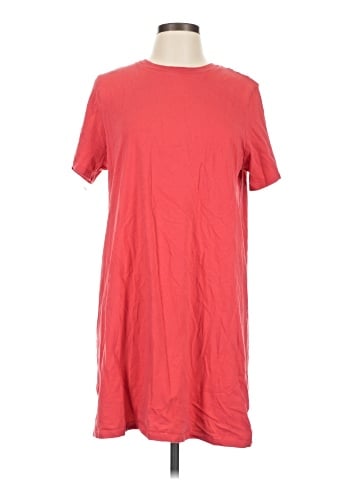 Old Navy Casual Dress (view 1)