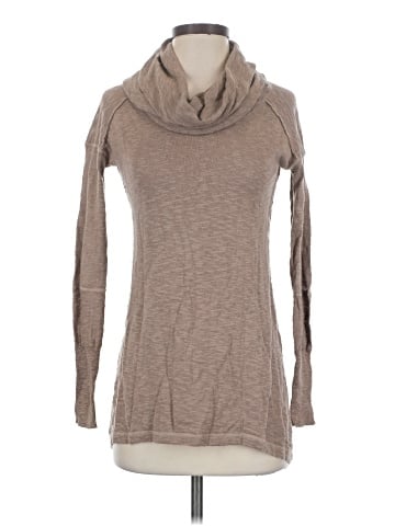 Kaisely Long Sleeve Turtleneck (view 1)