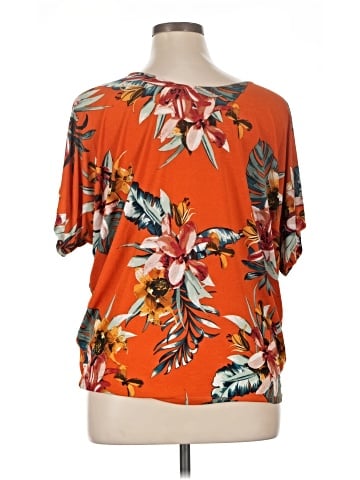 Kim & Cami Short Sleeve T-Shirt (view 2)