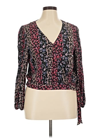 American Eagle Outfitters Long Sleeve Blouse (view 1)