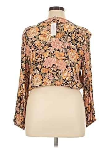 American Eagle Outfitters 3/4 Sleeve Blouse (view 2)
