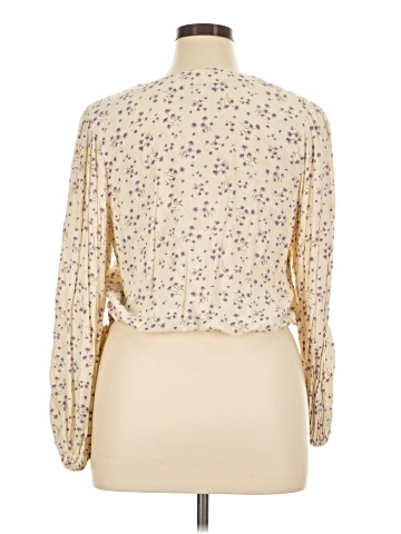 American Eagle Outfitters 3/4 Sleeve Blouse (view 2)