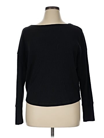 Akemi + Kin Long Sleeve T-Shirt (view 1)