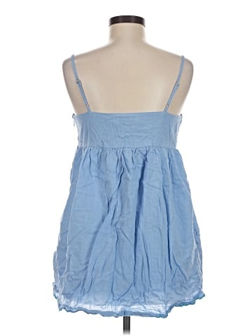 Urban Outfitters Casual Dress (view 2)