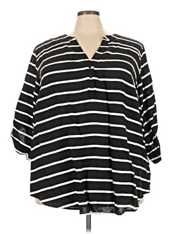 Torrid 3/4 Sleeve Button-Down Shirt (view 1)