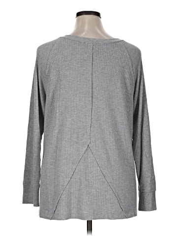 Chelsea & Theodore Pullover Sweater (view 2)