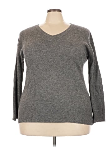 Neiman Marcus Cashmere Pullover Sweater (view 1)