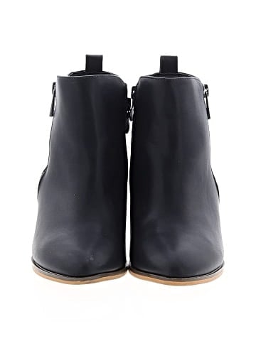 Journee Collection Ankle Boots (view 2)