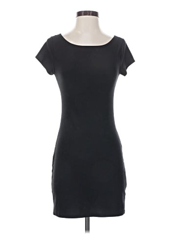 No Boundaries Casual Dress (view 1)