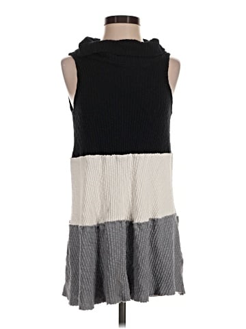 Buttons Casual Dress (view 1)