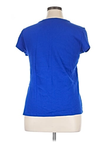 Liz Claiborne Short Sleeve T-Shirt (view 2)