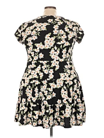 No Boundaries Casual Dress (view 2)