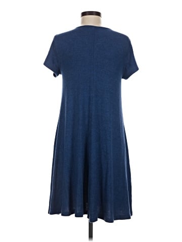 Old Navy Casual Dress (view 2)