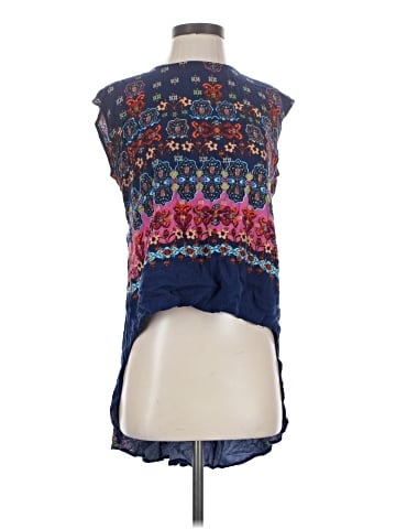 Thyme and Honey Sleeveless Blouse (view 1)