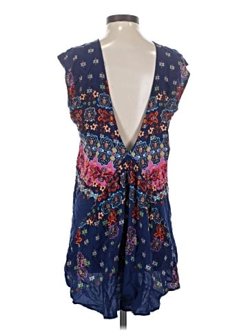 Thyme and Honey Sleeveless Blouse (view 2)