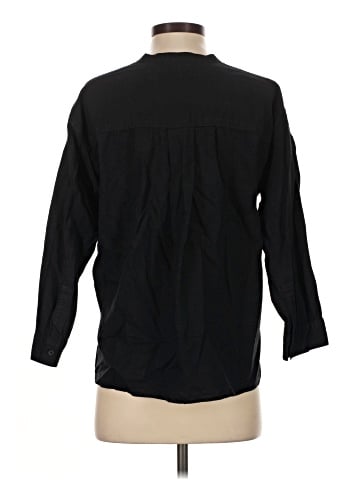 Uniqlo 3/4 Sleeve Button-Down Shirt (view 2)